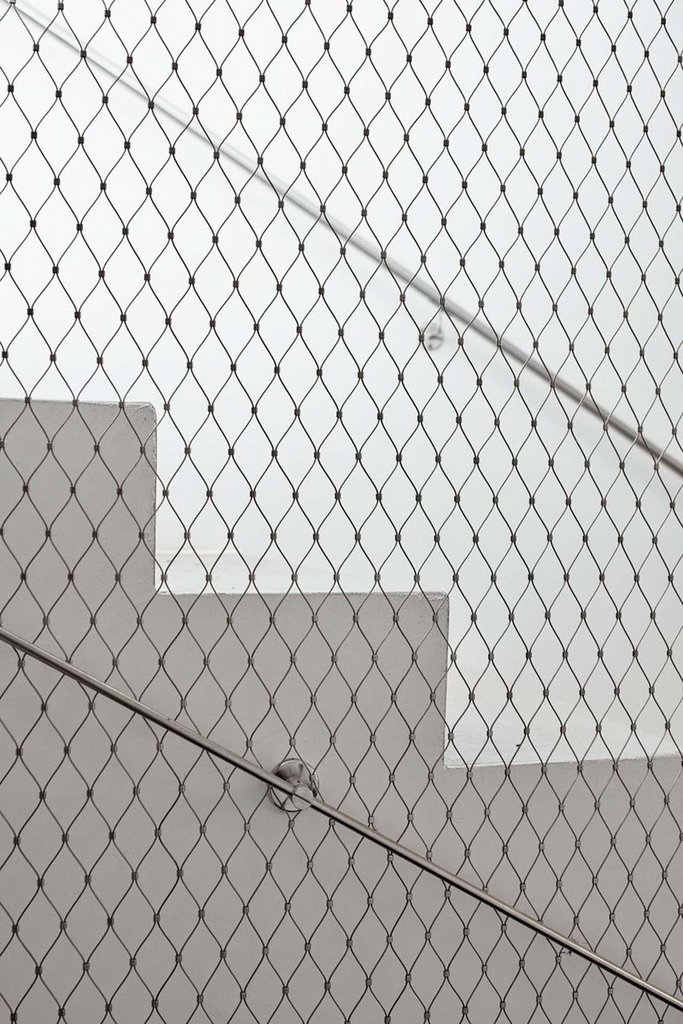 New Breakthrough in Stainless Steel Wire Rope Net Processing Technology: Oiling Device Patent Improves Production Efficiency